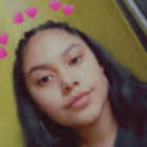 Meet your Posher, Nayeli